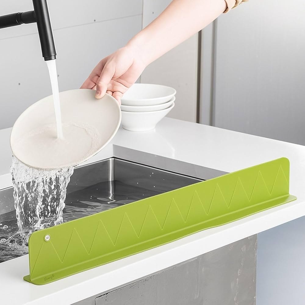 Silicone Sink Splash Guard – Kitchen Faucet Water Splash Protector