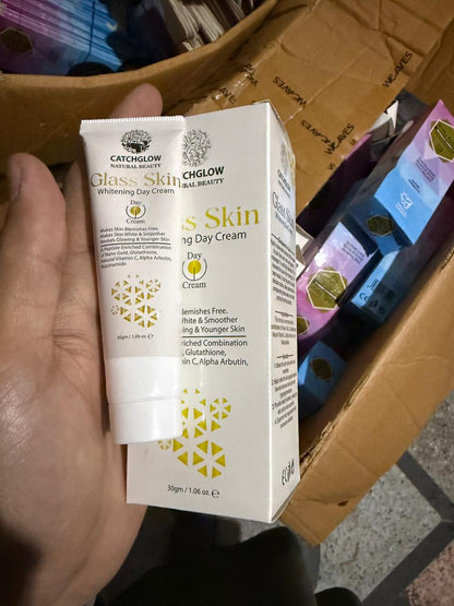 CatchGlow Glass Skin Whitening Day Cream – Brightening & Hydrating Face Cream (30g)